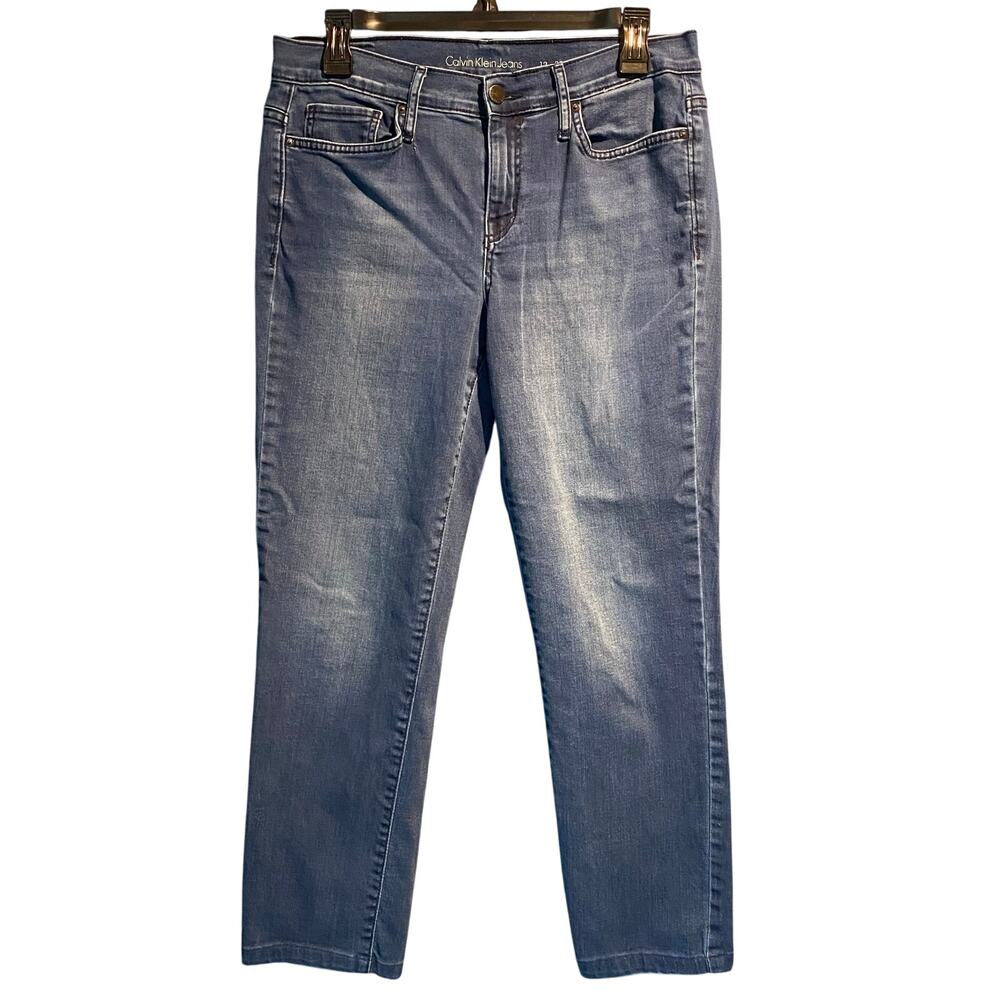 Calvin Klein Size 12 ladies jeans Ultimate Skinny Medium Wash Stretchy Comfy